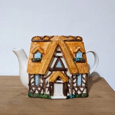 Small Novelty Decorative Vintage TEA POT thatched Cottage Farm House uk