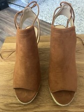 Tan Women’s Wedge Shoe Size 7/40