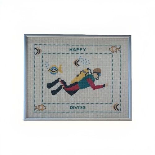 Happy diving knitted frame - happy,