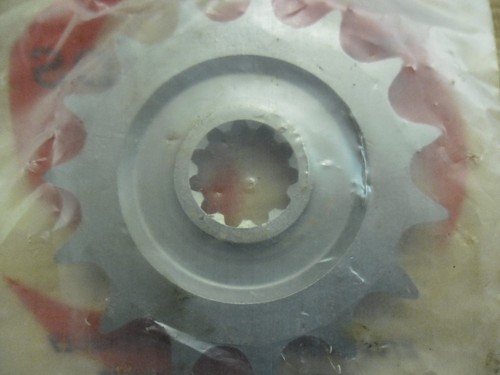 Front sprocket cr250 cr500 - sprocket,