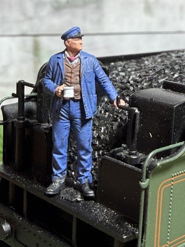 Gauge 76 scale figures - oo,
