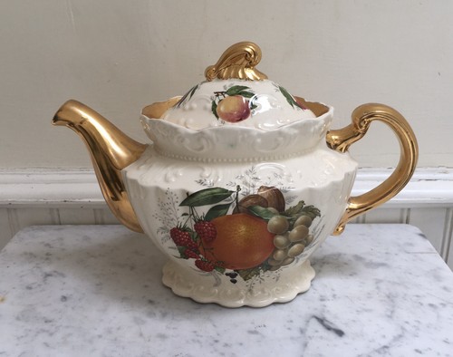 Vintage teapot cream - vintage,