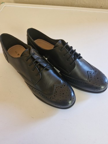 Ladies brogues label - no,