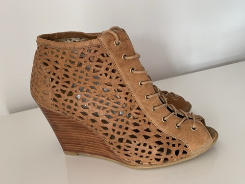 Stuart weitzman for russell - stuart, &