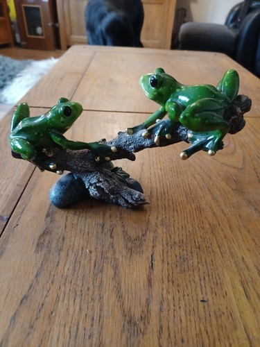 Forest frog figurines - forest,
