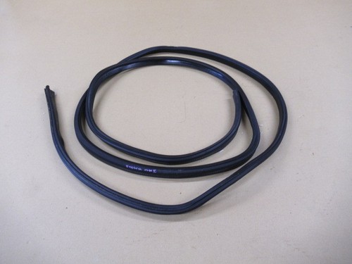 Ford fiesta mk1 tailgate seal - ford,