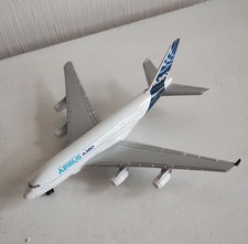 Airbus A380 (No stand)  1:500 scale