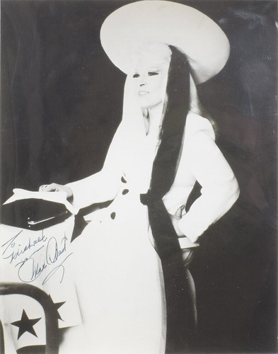 Inscribed print actress - print,