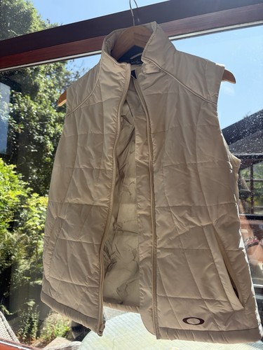 Oakley off white gilet