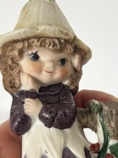 Victoria Plum Figurine W N Sharpe 1979 Vintage Figurine Cute Classic