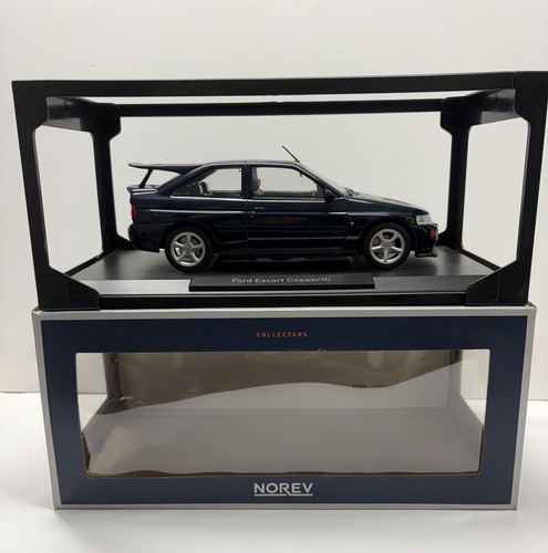 Ford escort cosworth by - 1:18,