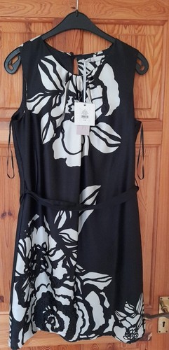 Bnwt vintage bhs black - vintage, floral