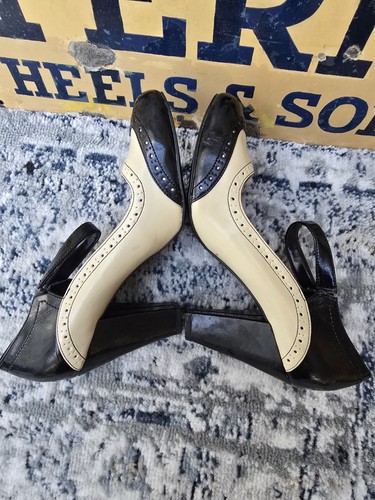 Vintage 1930s 1940s style - vintage,