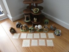 WOODLAND SURPRISES SET OF ANIMALS AND STAND USED