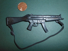 1/6th scale Heckler & Koch HK MP5a2 SMG for 12" toy figures (ref454)