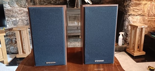 Spendor walnut speakers - walnut,