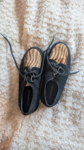 Underground black tan zebra - underground, &