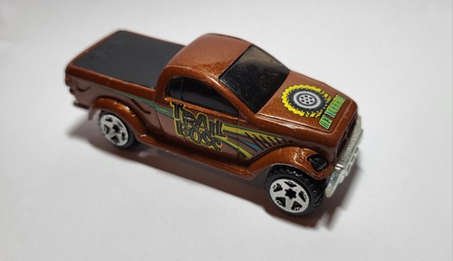 Hot wheels dodge - 1/64,