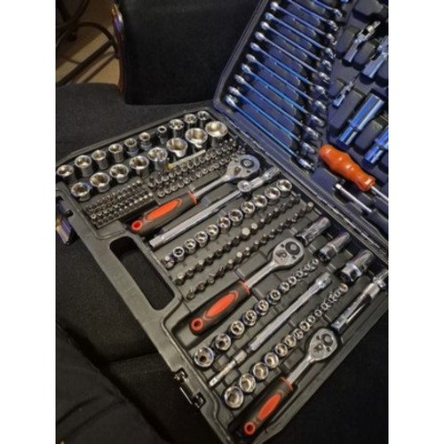Red 216 socket set - 1/4, 3/8