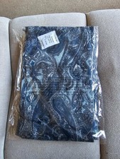 Avon Karrina Paisley Scarf -