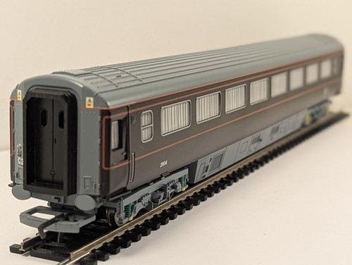 Hornby gauge mk3 royal - oo,