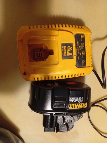 Dewalt de9135 charger 18v - dewalt, 7.2v-18v