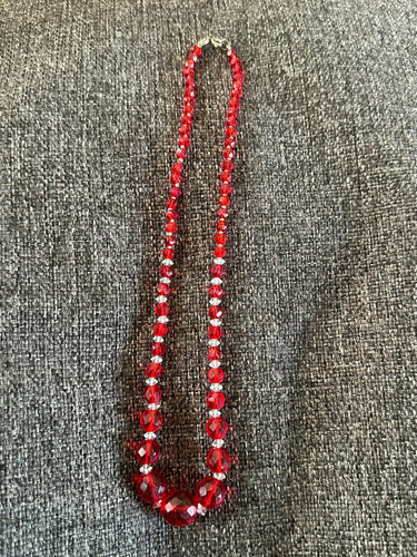 String vintage ruby red - of,