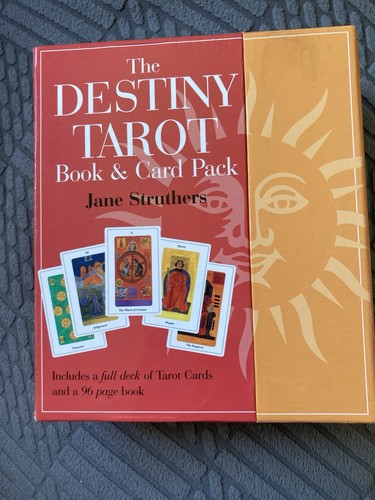 The destiny tarot - book, card