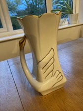 White Ceramic Swan Vase Vintage Gold detail