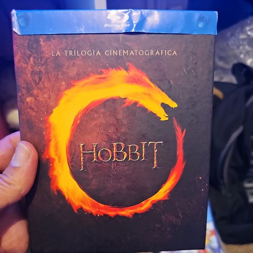 The hobbit trilogy blueray - -,
