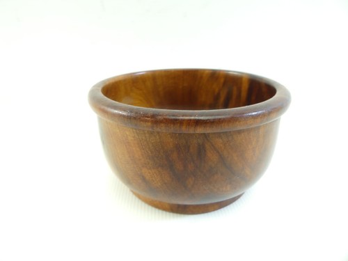 Small wooden bowl - (refjoh29),