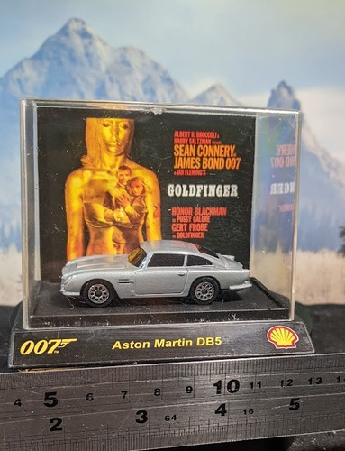 Vintage james bond goldfinger - bond,
