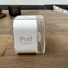Apple I POD Nano Case With Cable 