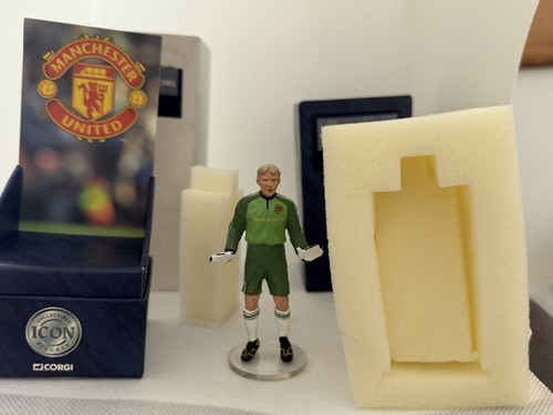 Manchester united merchandise - manchester,