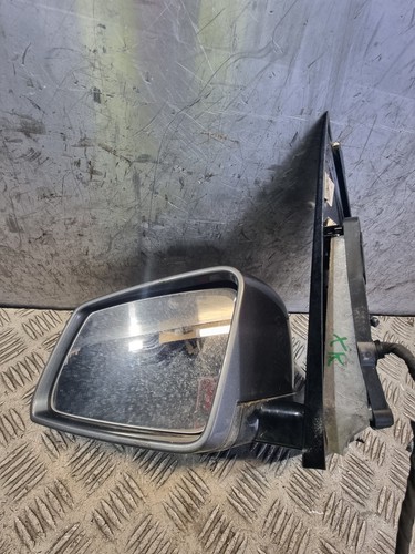 Mercedes class b180 wing - b,