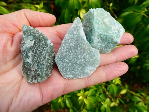 Green quartz crystal - 3, rough