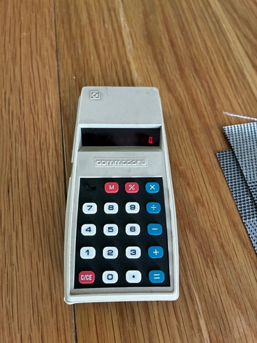 Calculator commodore vinted - commodore,