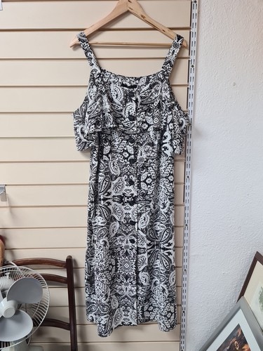 Size black and white - black,