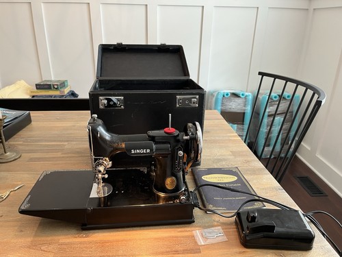 Vintage 1941 singer - vintage,