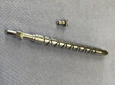 PENN SURFBLASTER II 8000 LC WORM SHAFT AND GUIDE CLAW