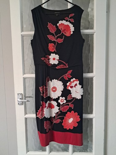 Phase eight black red white - eight,