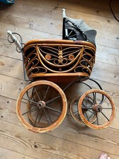 🧺 Antique Dolls Pram Circa
