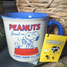 Snoopy 'peanuts social club''