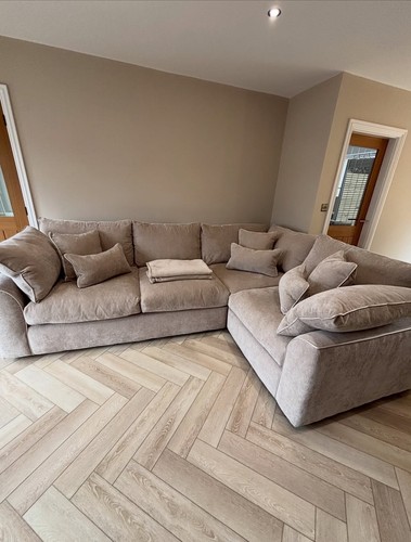 Large corner sofa - corner,