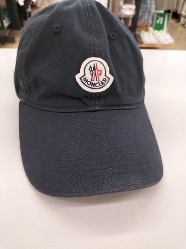 Moncler g10913b70600 cap used - moncler,