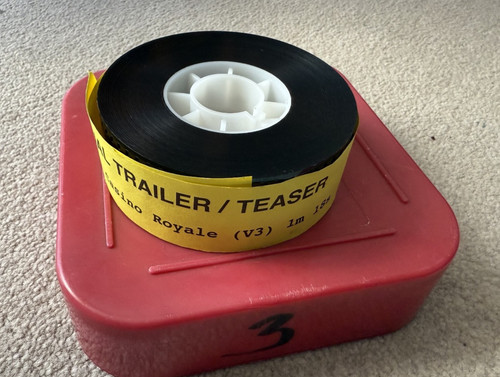 Casino royale 35mm uk - royale,