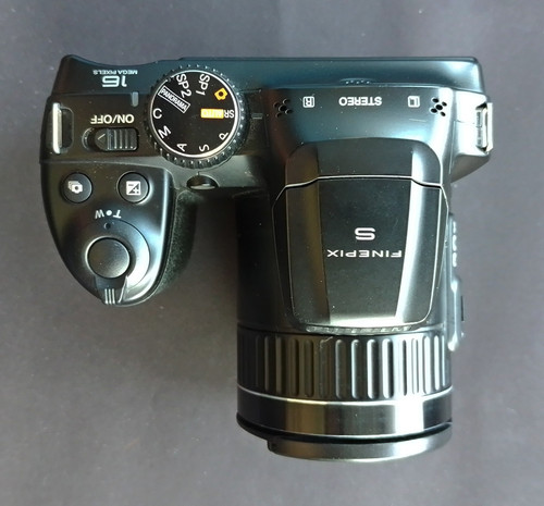 Fuji finepix s6800 - fuji,