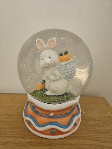 Maxx easter snow globe - easter,