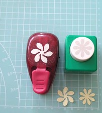 Pack Of 2 Flower Punches