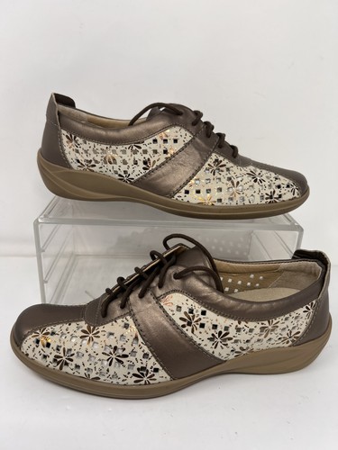 Clarks shoes brown - k,